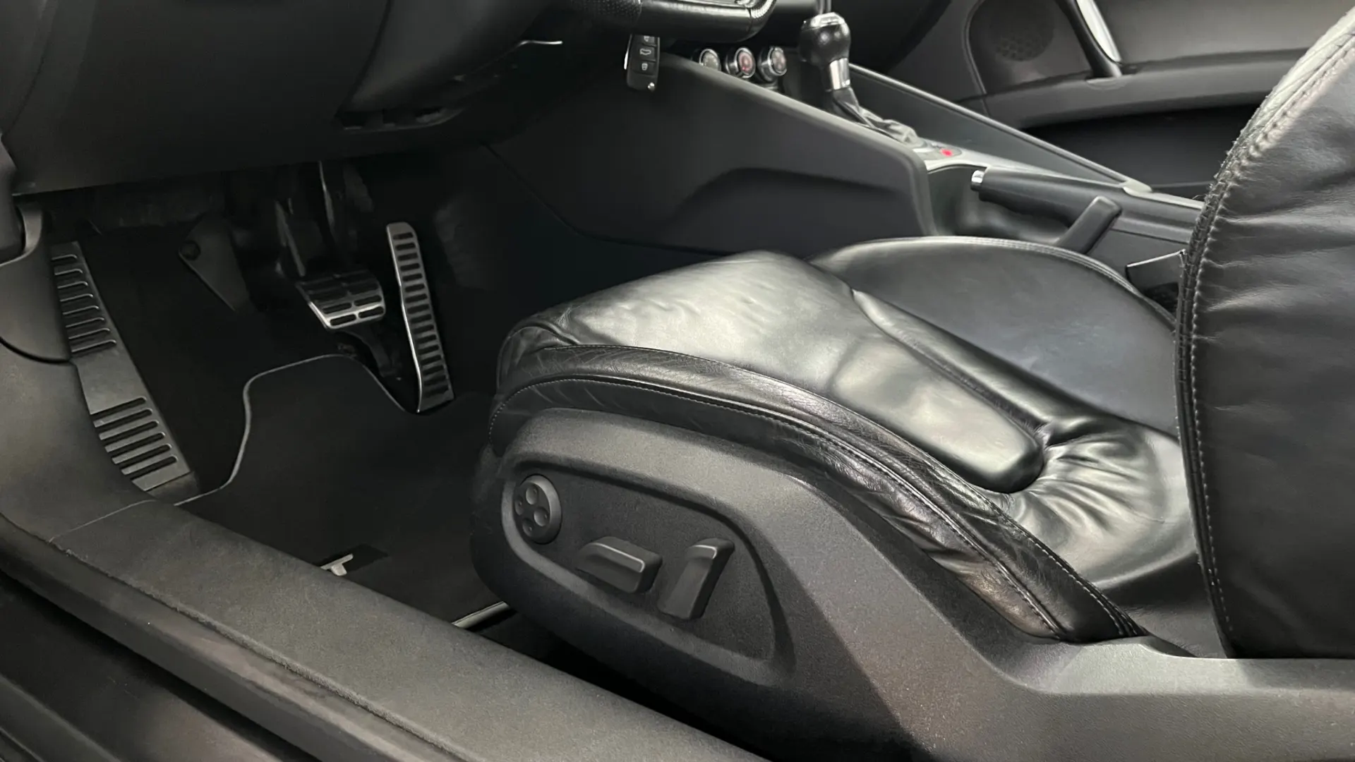 Audi TT Coupé 2.0 TFSi quattro S-line S tronic 33