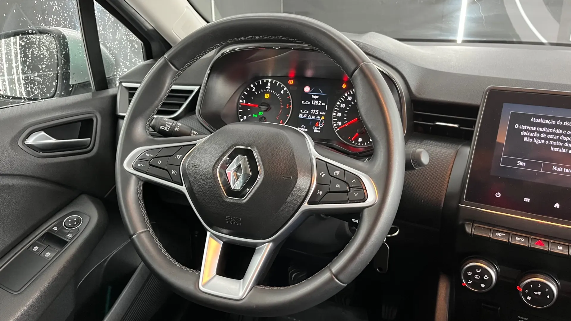 Renault Clio 1.5 Blue dCi Intens 11