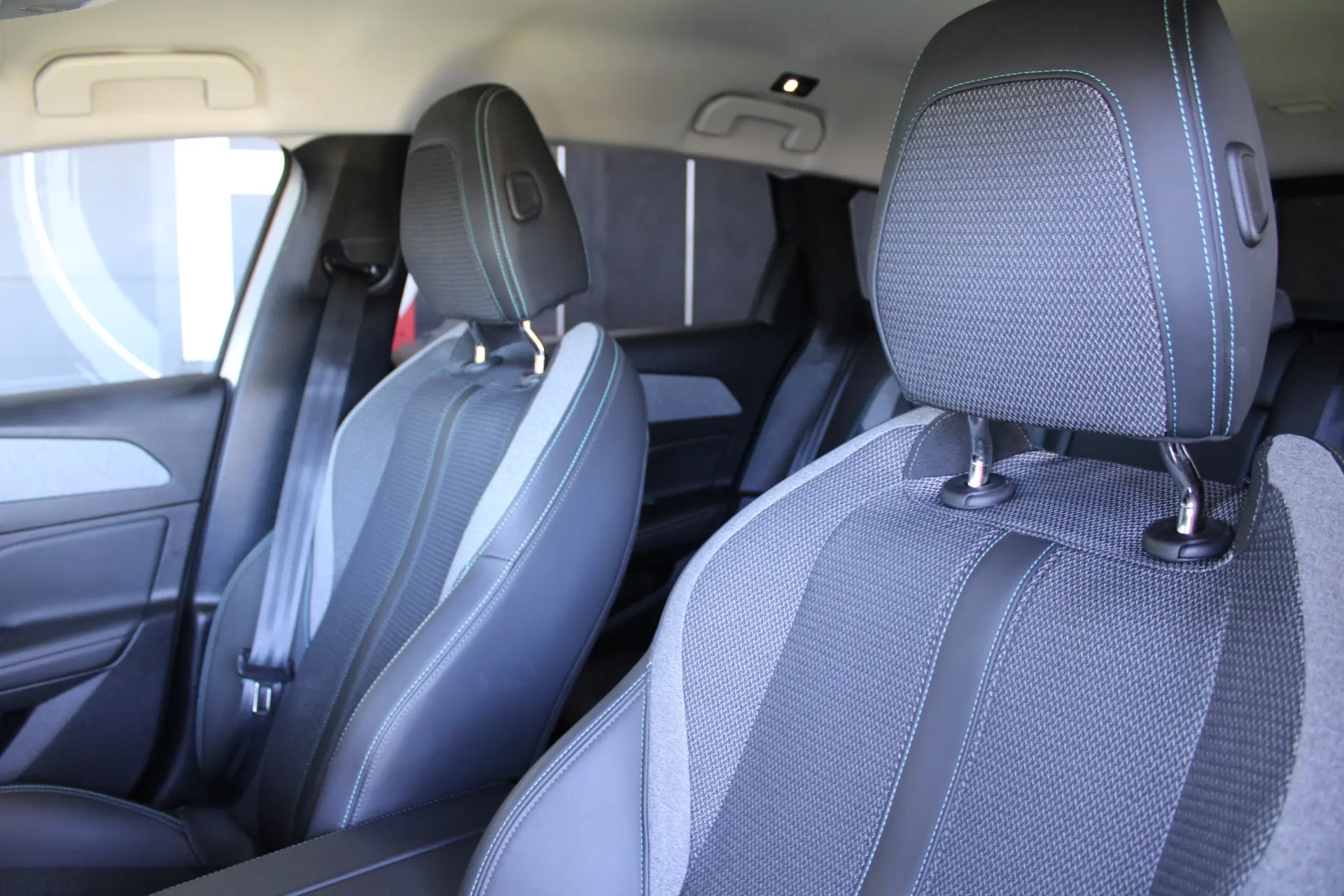 Peugeot 308 SW PureTech 130 EAT8 Active Pack 19