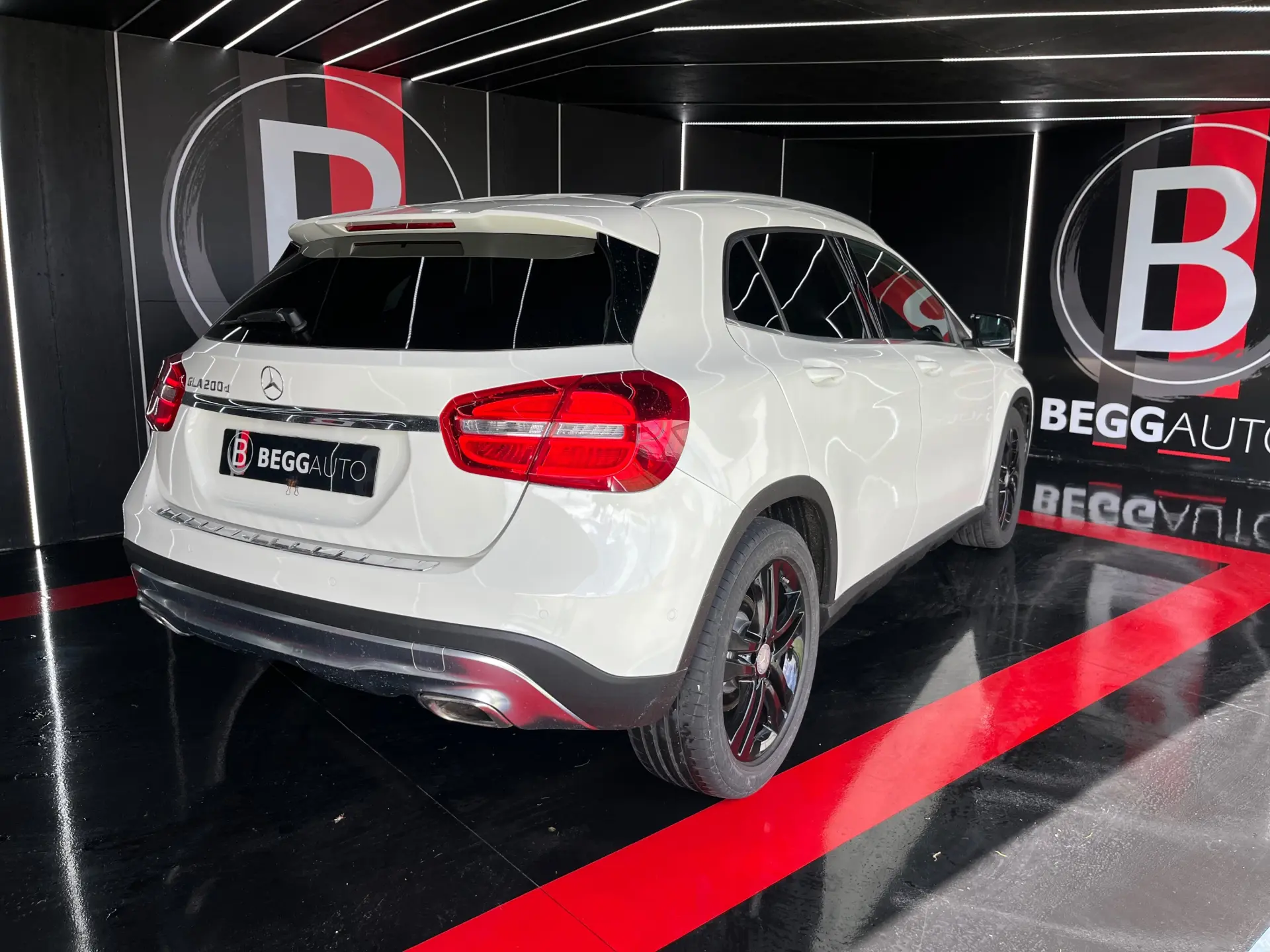 Mercedes-Benz GLA 200 d Aut. 6