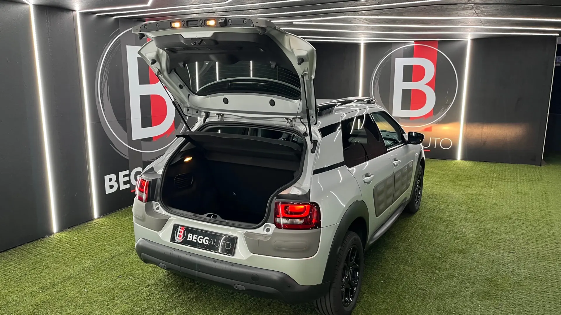 Citroën C4 Cactus 1.6 BlueHDi Feel ETG6 10