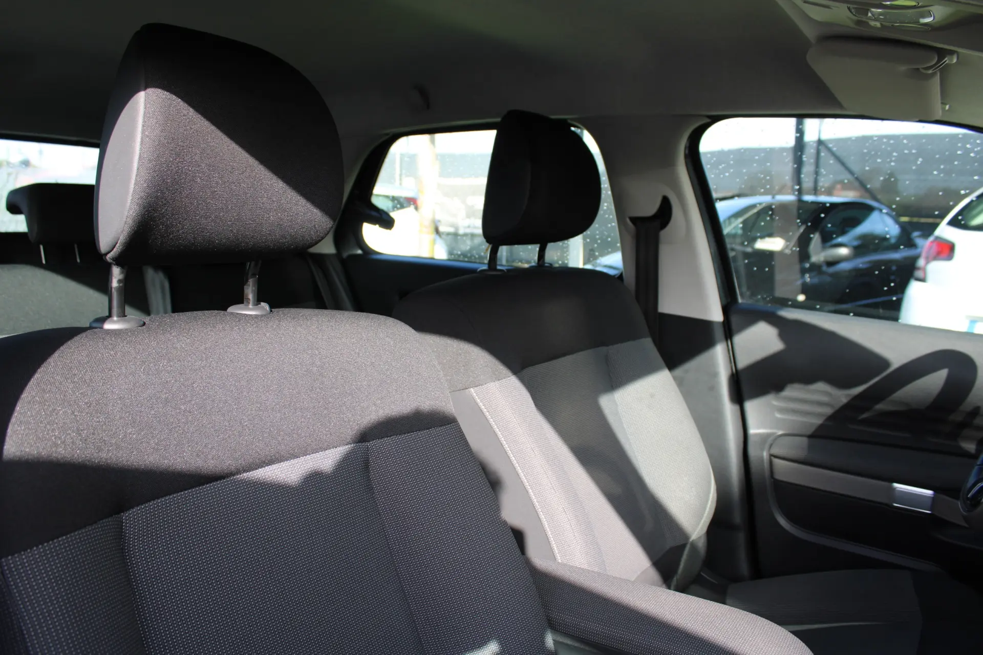 Citroën C4 Cactus 1.6 BlueHDi Shine ETG6 23