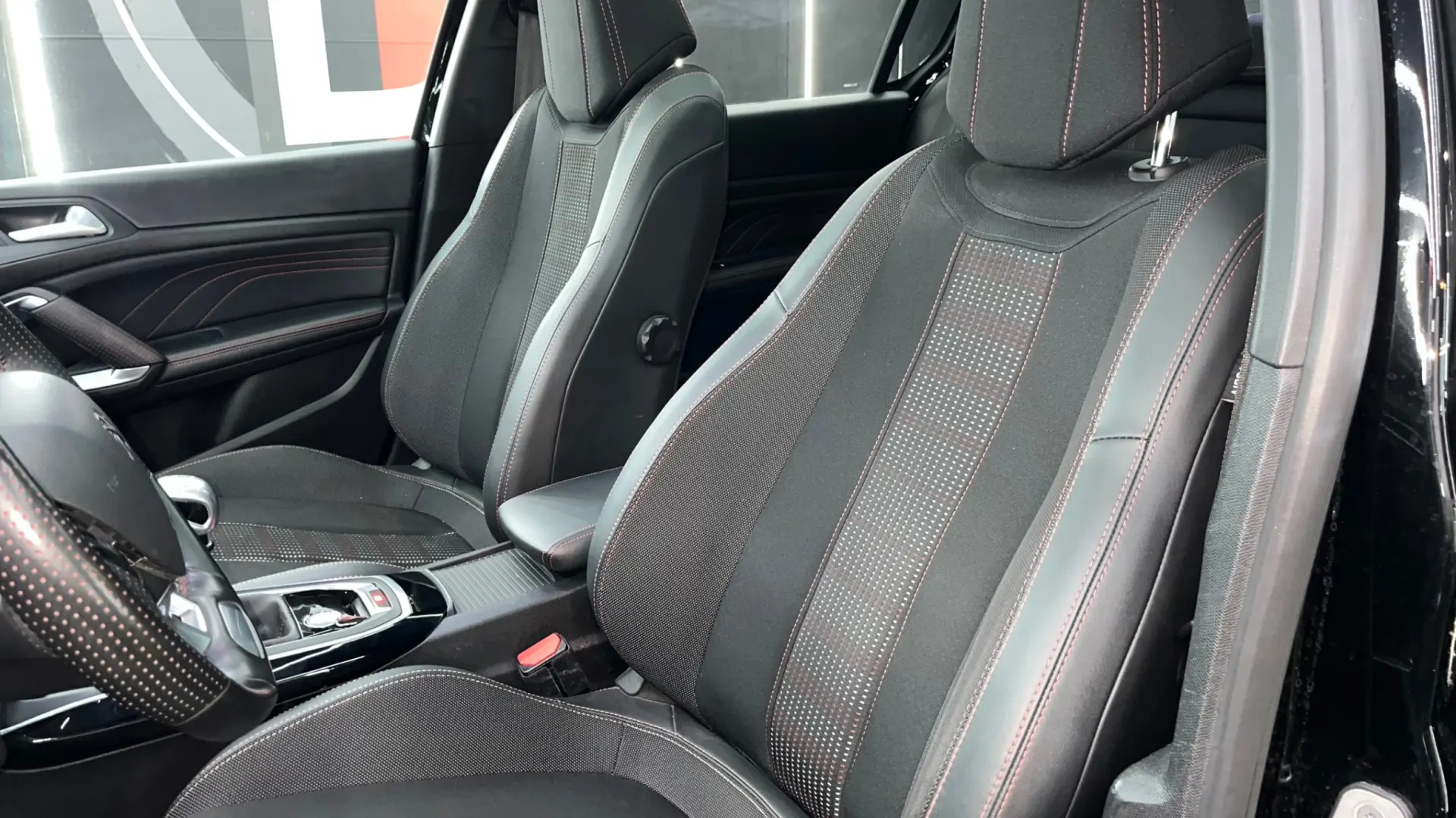 Peugeot 308 1.2 PureTech GT Line 26