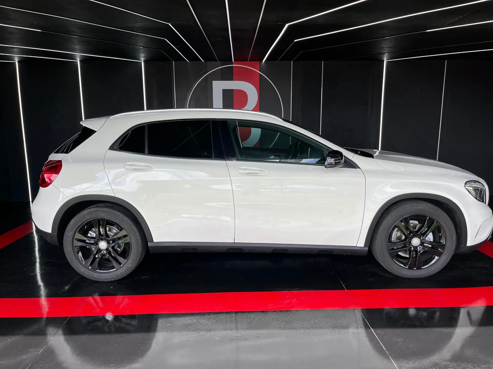 Mercedes-Benz GLA 200 d Aut. 5