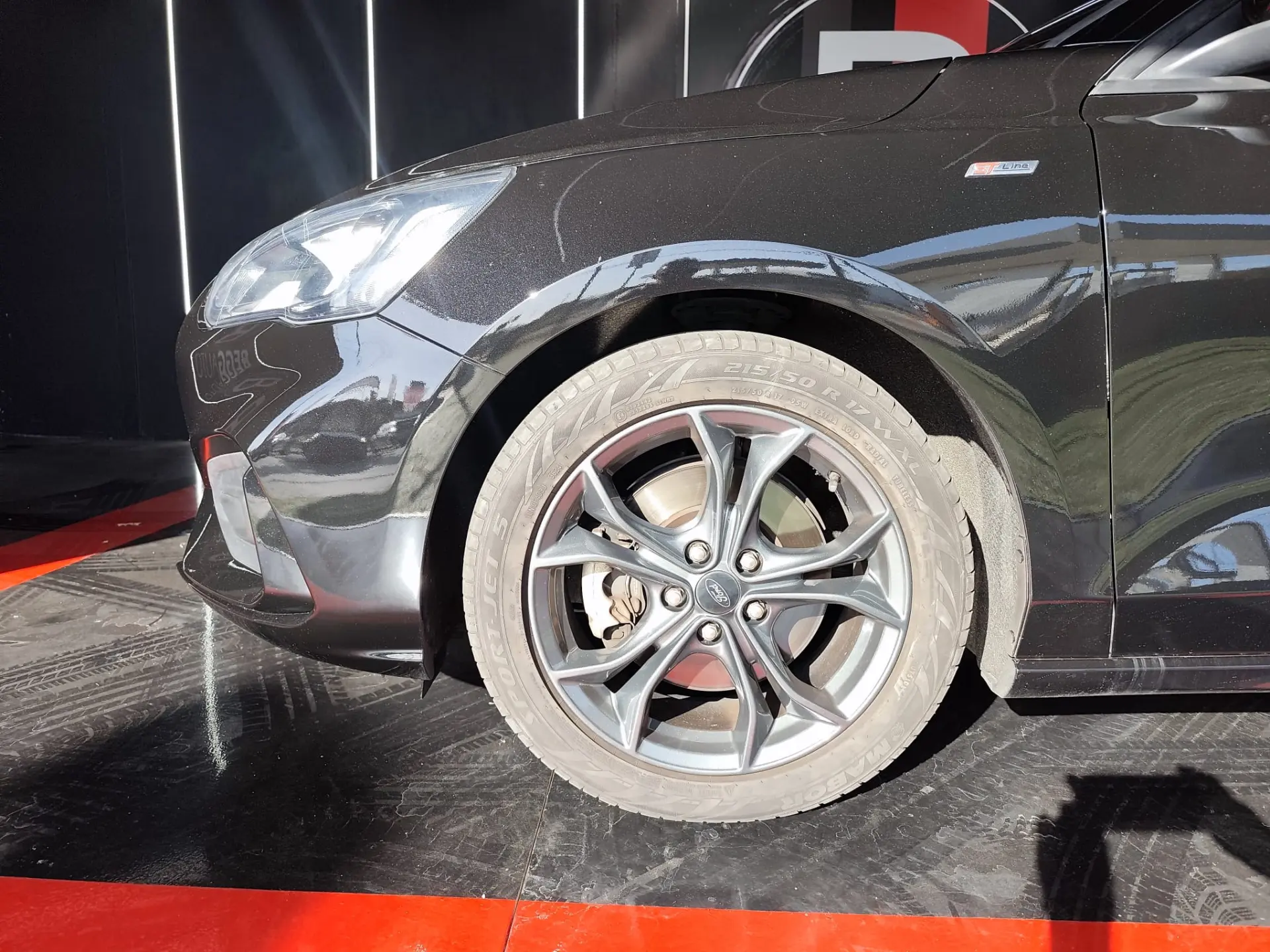 Ford Focus SW 1.0 EcoBoost MHEV ST-Line 6