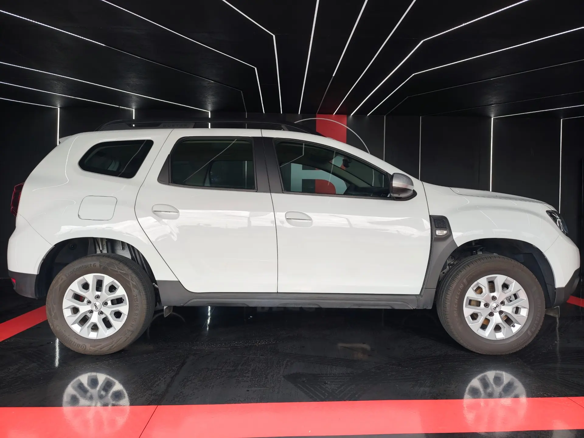 Dacia Duster ESSENCE 5