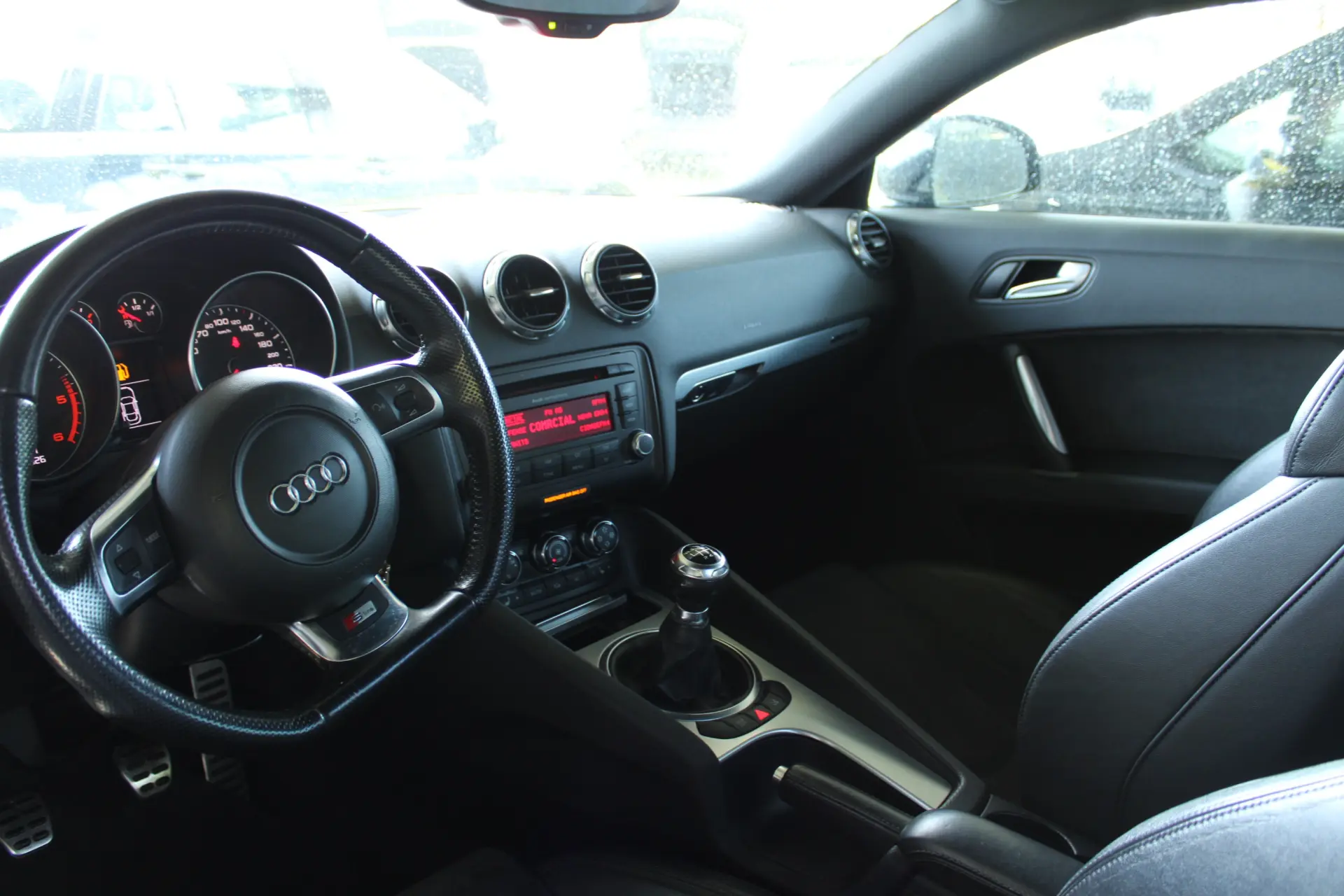 Audi TT Coupé 2.0 TDi quattro S-line 34