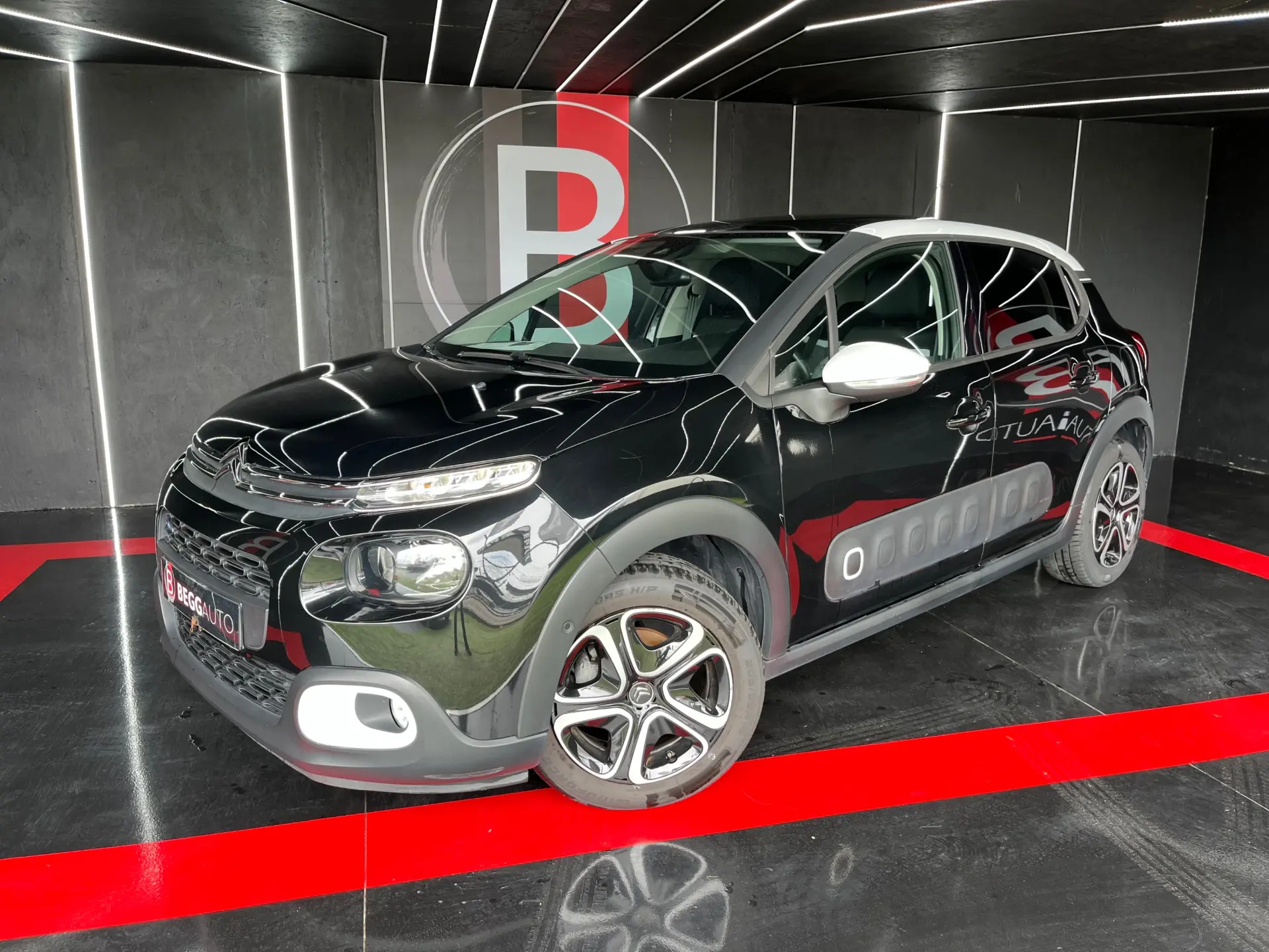 Citroen C3 1.2 PureTech Shine 2