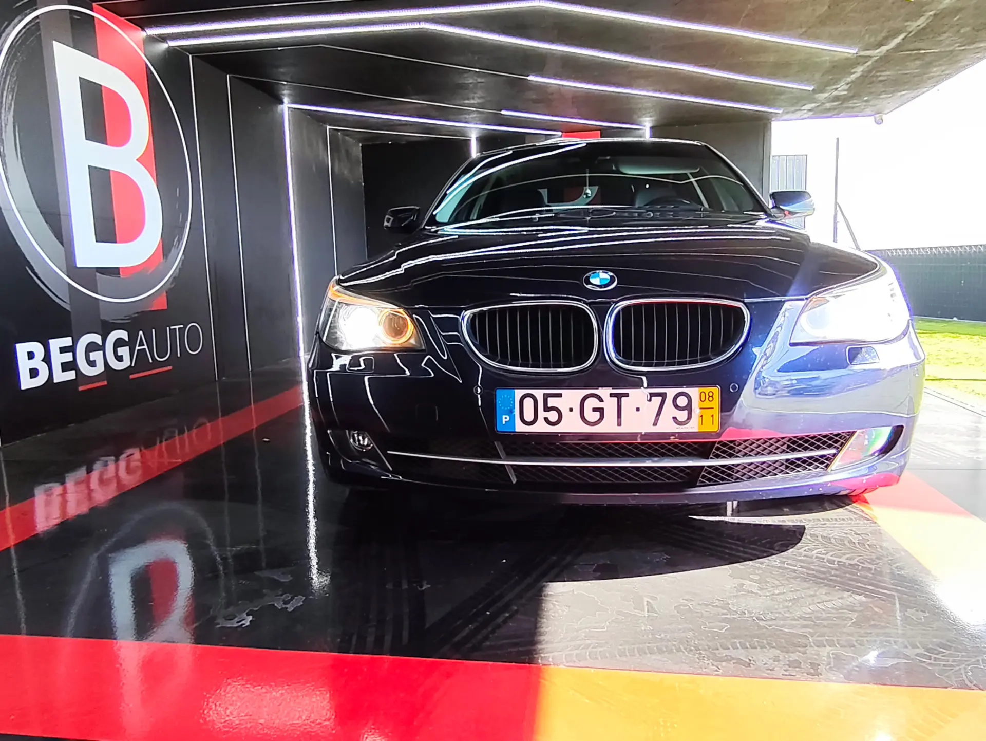 BMW 520 d Executive 28