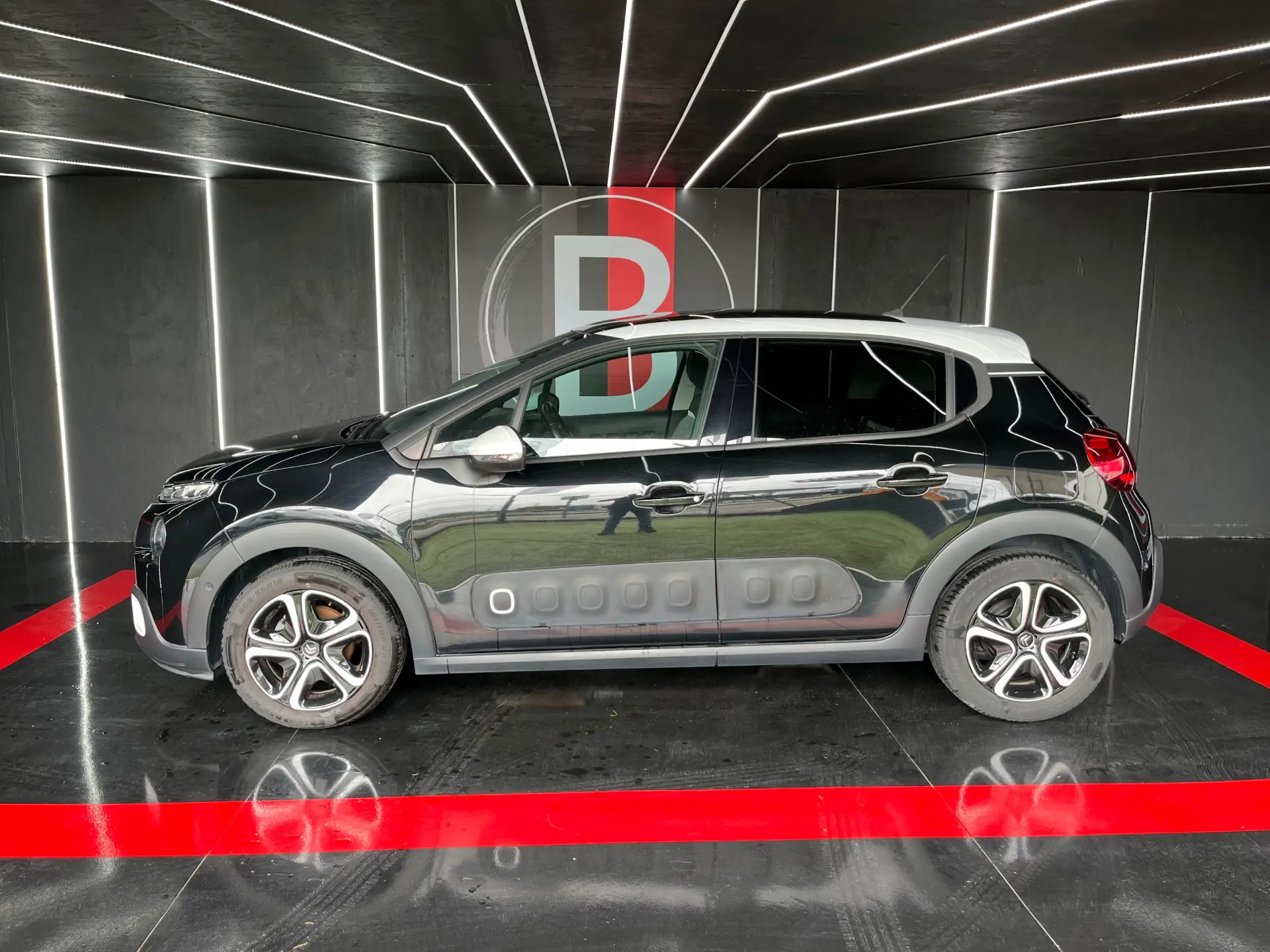 Citroen C3 1.2 PureTech Shine 8