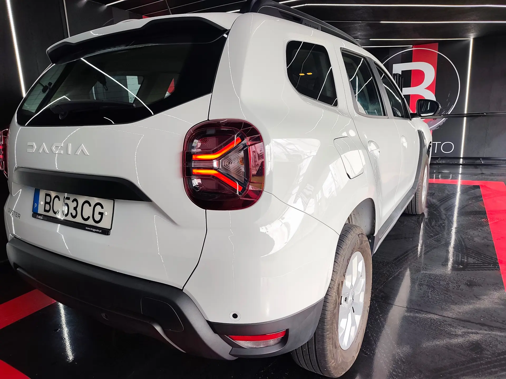 Dacia Duster ESSENCE 19