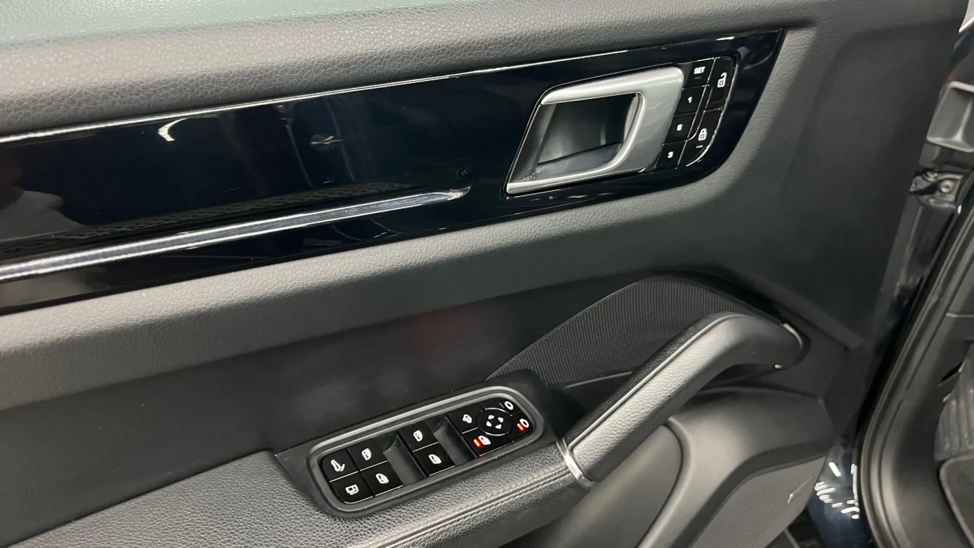 Porsche Cayenne Coupé 35