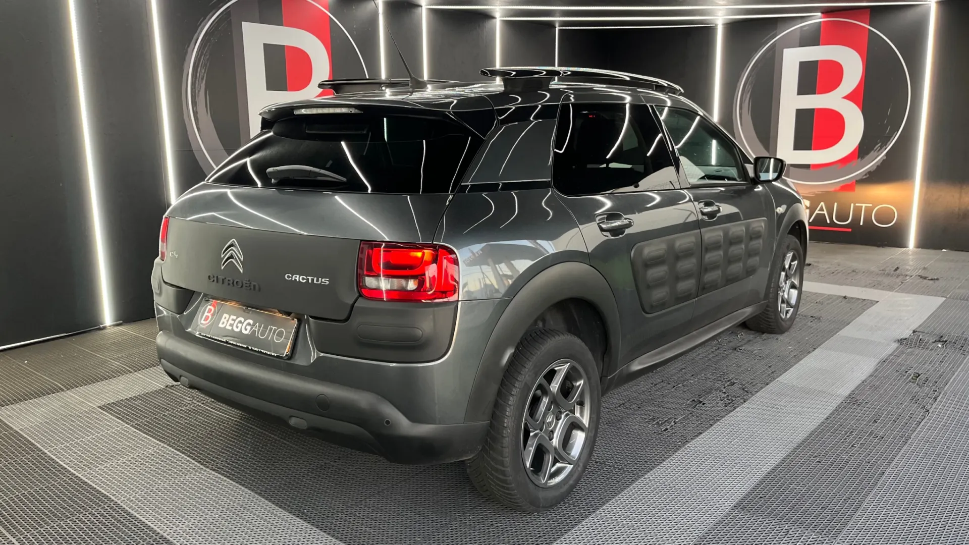 Citroën C4 Cactus 1.6 BlueHDi Feel 6