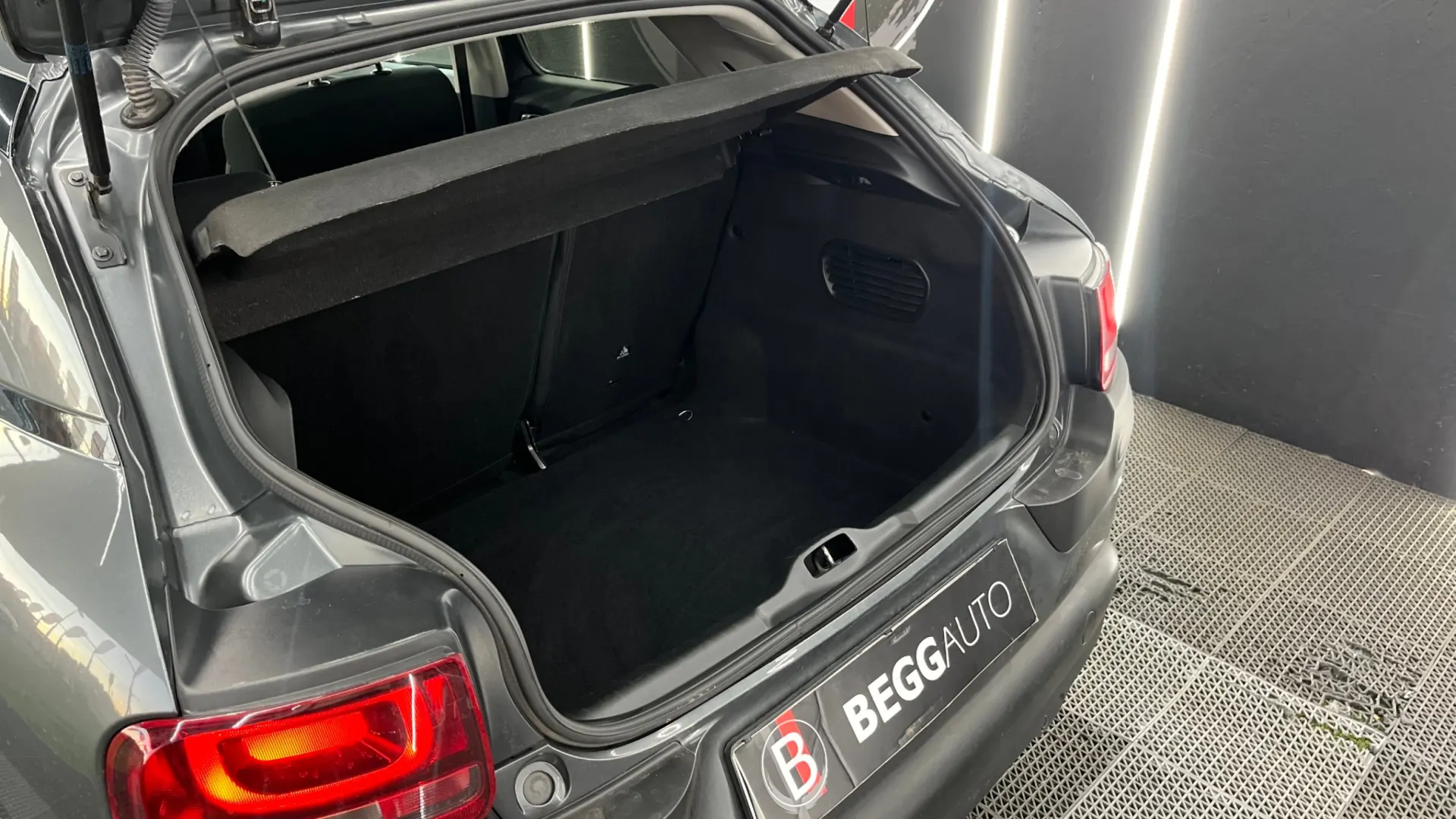 Citroën C4 Cactus 1.6 BlueHDi Feel 10