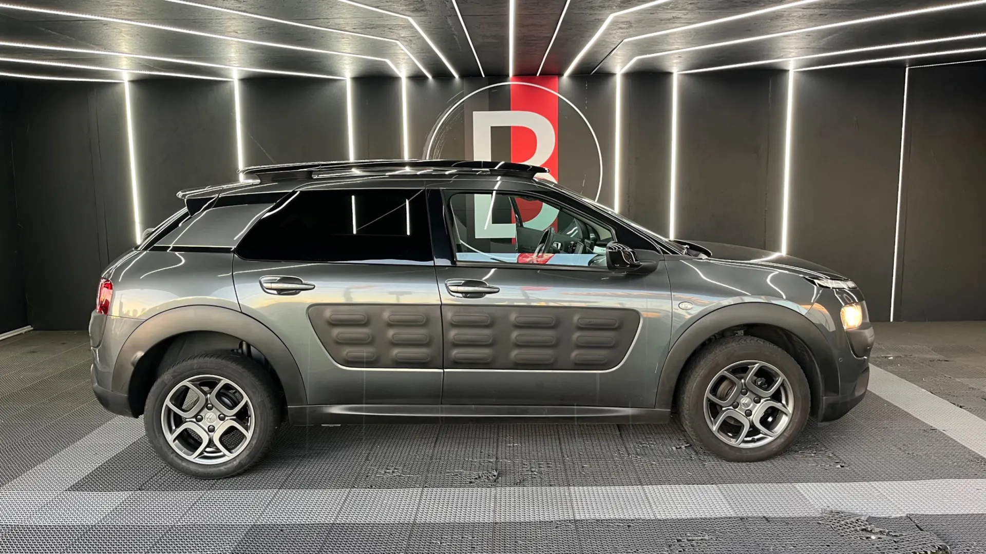 Citroën C4 Cactus 1.6 BlueHDi Feel 8