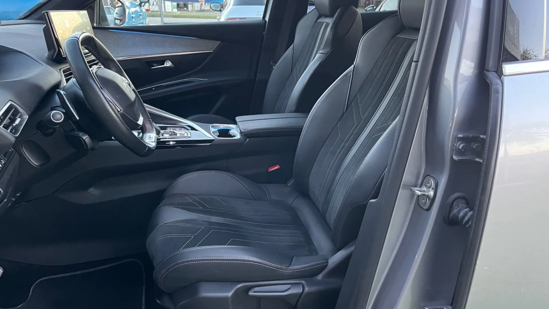 Peugeot 3008 1.5 BlueHDi GT EAT8 21