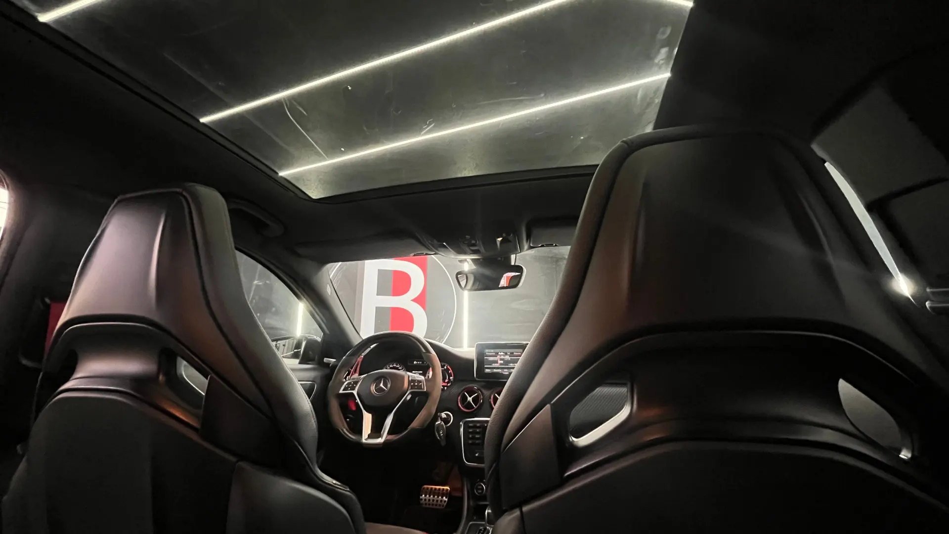 Mercedes-Benz A 45 AMG 4-Matic 18