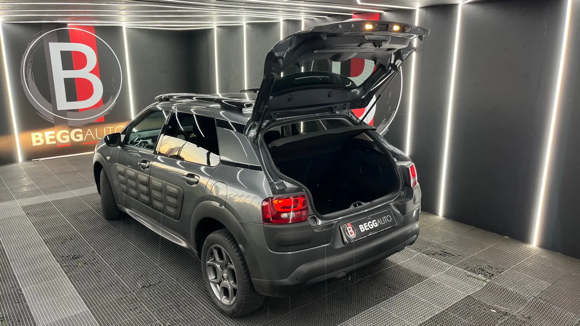 Citroën C4 Cactus 1.6 BlueHDi Feel 11