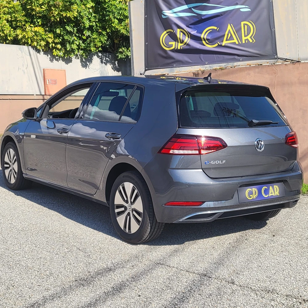 Volkswagen Golf AC/DC 4