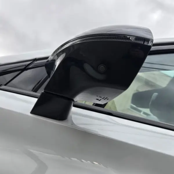 MG MG4 64 KW Luxury 5