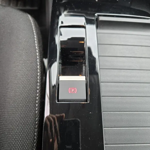 Citroen e-C4 136 PLUS 20