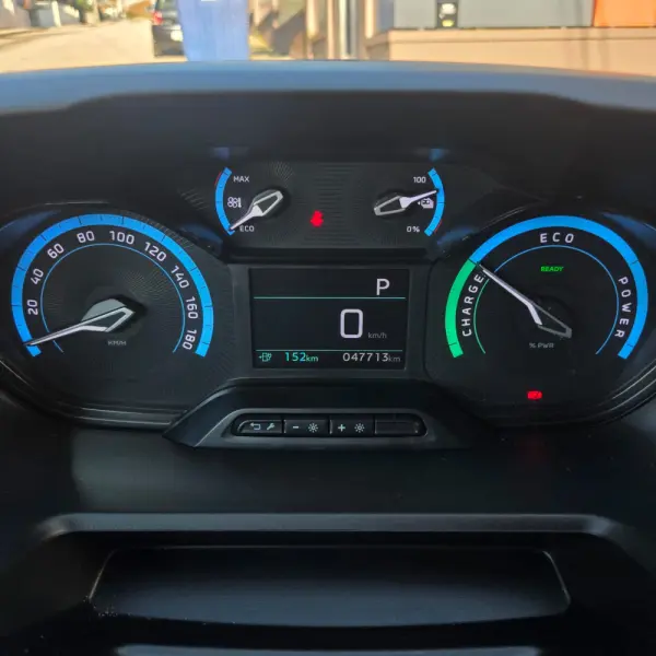 Peugeot e-Partner 50KW 12