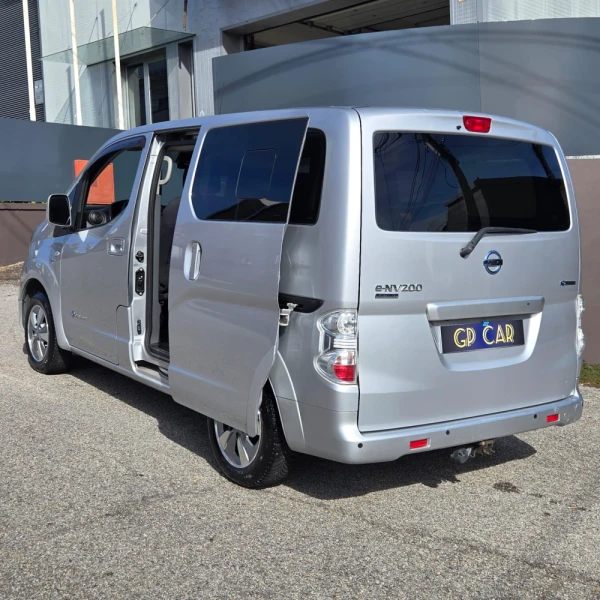 Nissan e-NV200 Evalia 5L Navegador 6