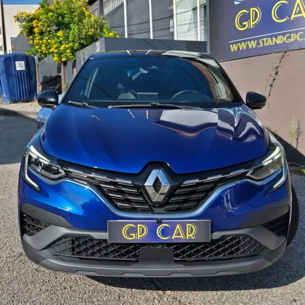 Renault Captur 1.6 R.S. LINE E-Tech Full Hybrid 3