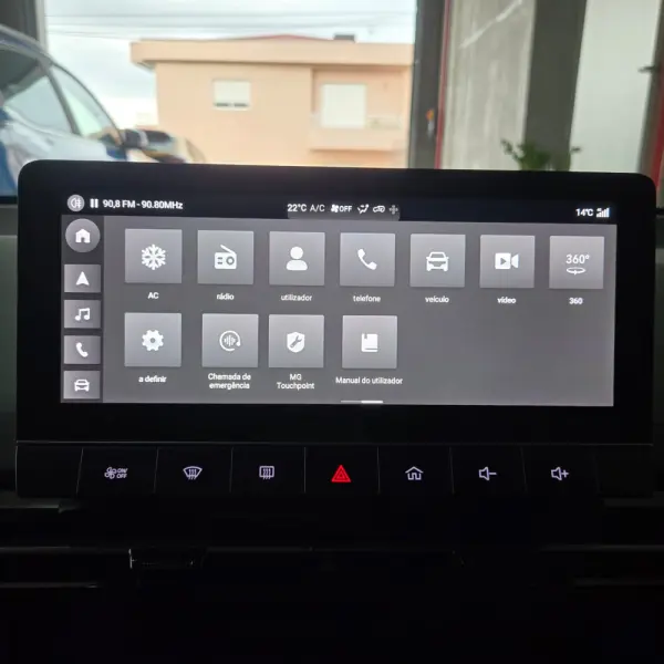 MG MG4 64 KW Luxury 15