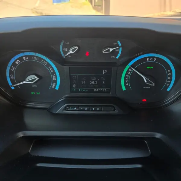 Peugeot e-Partner 50KW 11