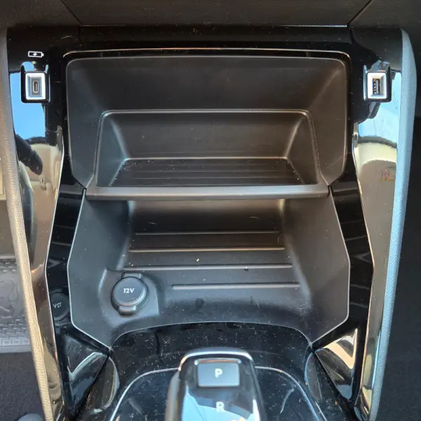 Peugeot e-208 50 kWh Allure ( COMERCIAL ) 15