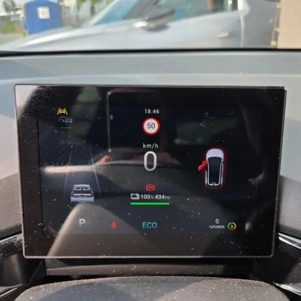 MG MG4 64 kWh Luxury 13