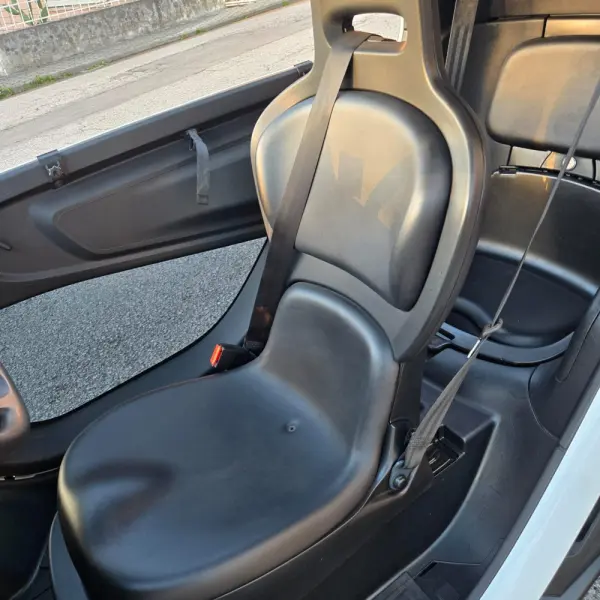 Renault Twizy 80 Life 11
