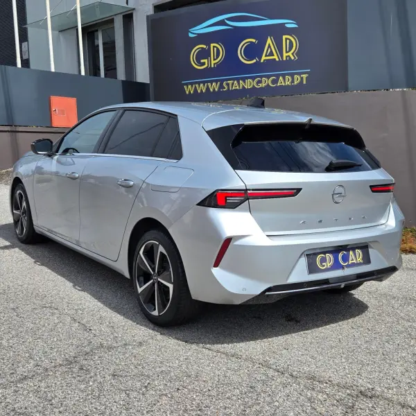 Opel Astra Business Elegance 3