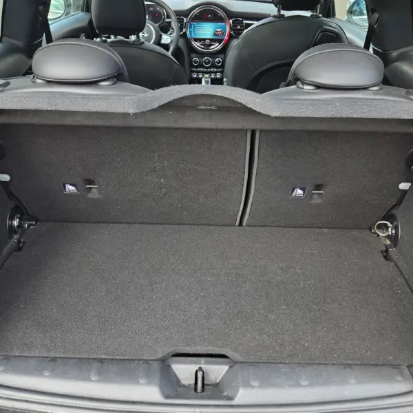 MINI 3 Portas Cooper SE Premium P. Resolute Edition 36