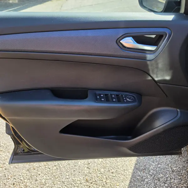 Renault Arkana 1.6 E-Tech Full Hybrid Evolution 6