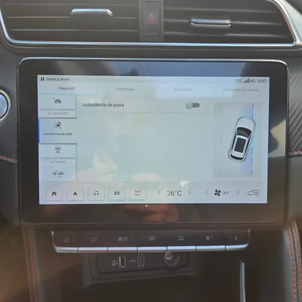 MG ZS Standard Luxury 72KW 27