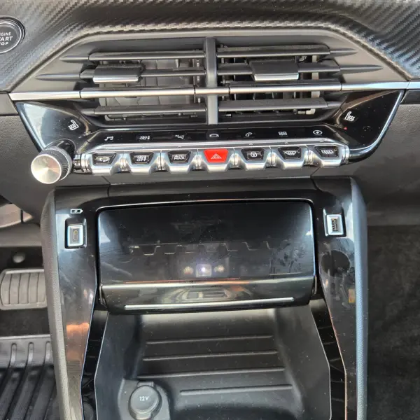Peugeot e-2008 50 kWh Allure Pack 21