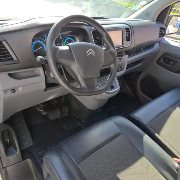 Citroen e-Jumpy Longa (50-kWh) 8