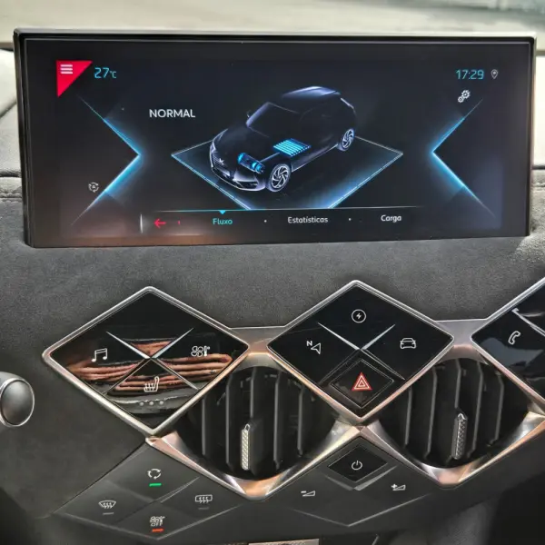 DS DS3 Crossback E-TENSE PERFORMANCE LINE 18