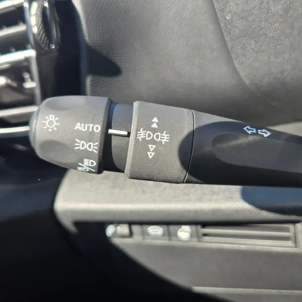 Citroen e-C4 50 kWh Feel Pack 13