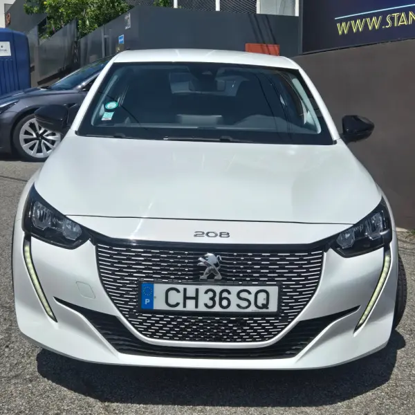 Peugeot e-208 50 kWh Allure ( COMERCIAL ) 2