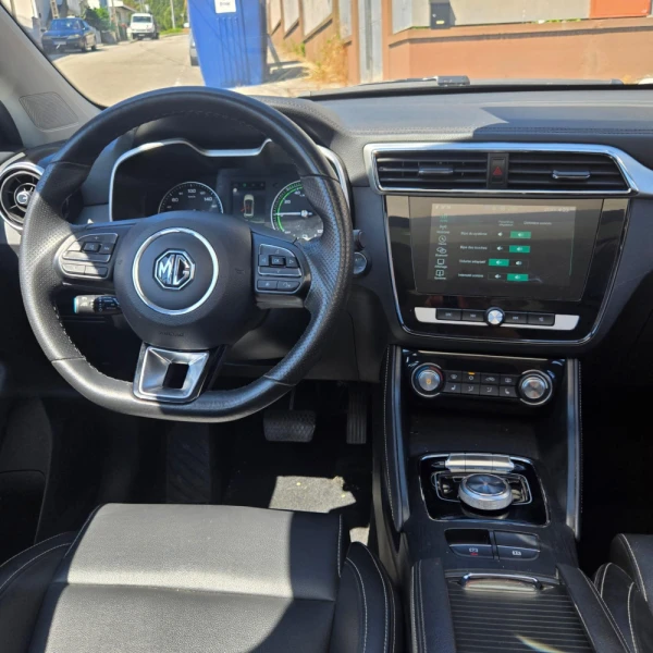 MG ZS 44.5 kWh Luxury 13