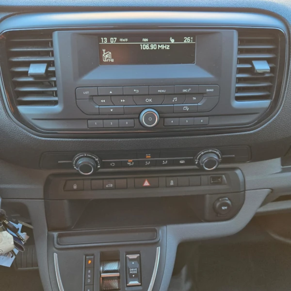 Peugeot e-Expert 75 kWh Semi-Vidrado Premium Standard 15