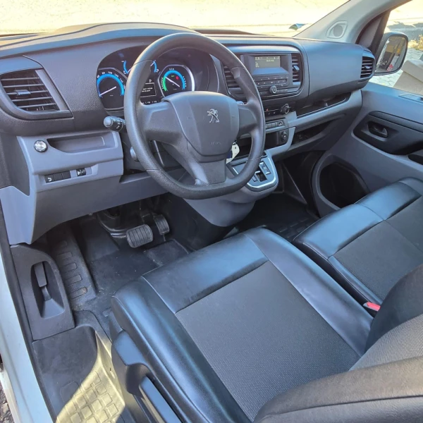 Peugeot e-Expert 75 kWh Semi-Vidrado Premium Standard 7