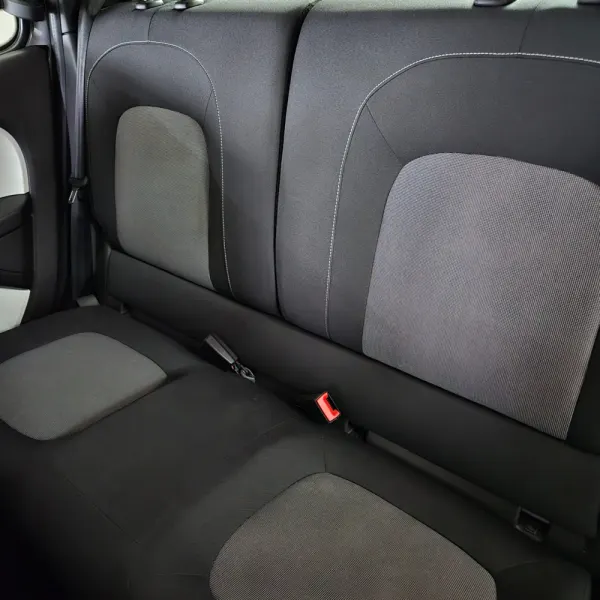 Renault Twingo Z.E. 22 Zen 27