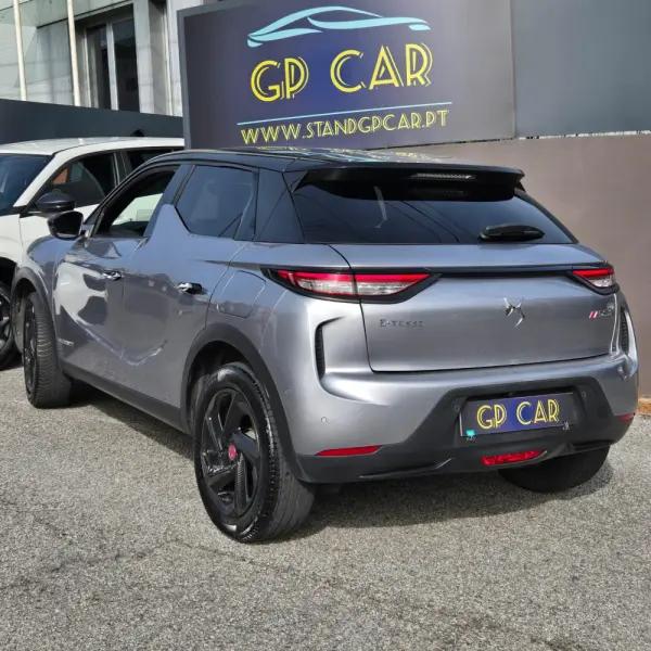 DS DS3 Crossback E-TENSE PERFORMANCE LINE 3