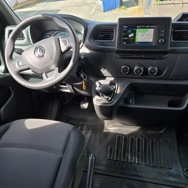 Renault Master E-Tech L3H2 Advance Autonomia Urbana 10