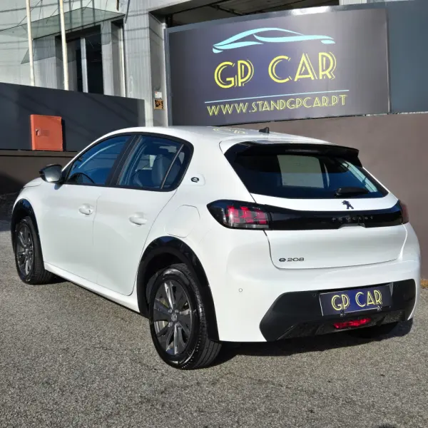 Peugeot e-208 50 kWh Allure ( COMERCIAL ) 3