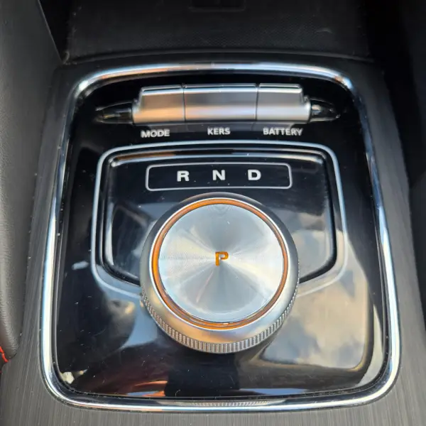 MG ZS Standard Luxury 72KW 36